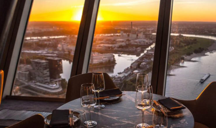 The View Skylounge im Medienhafen